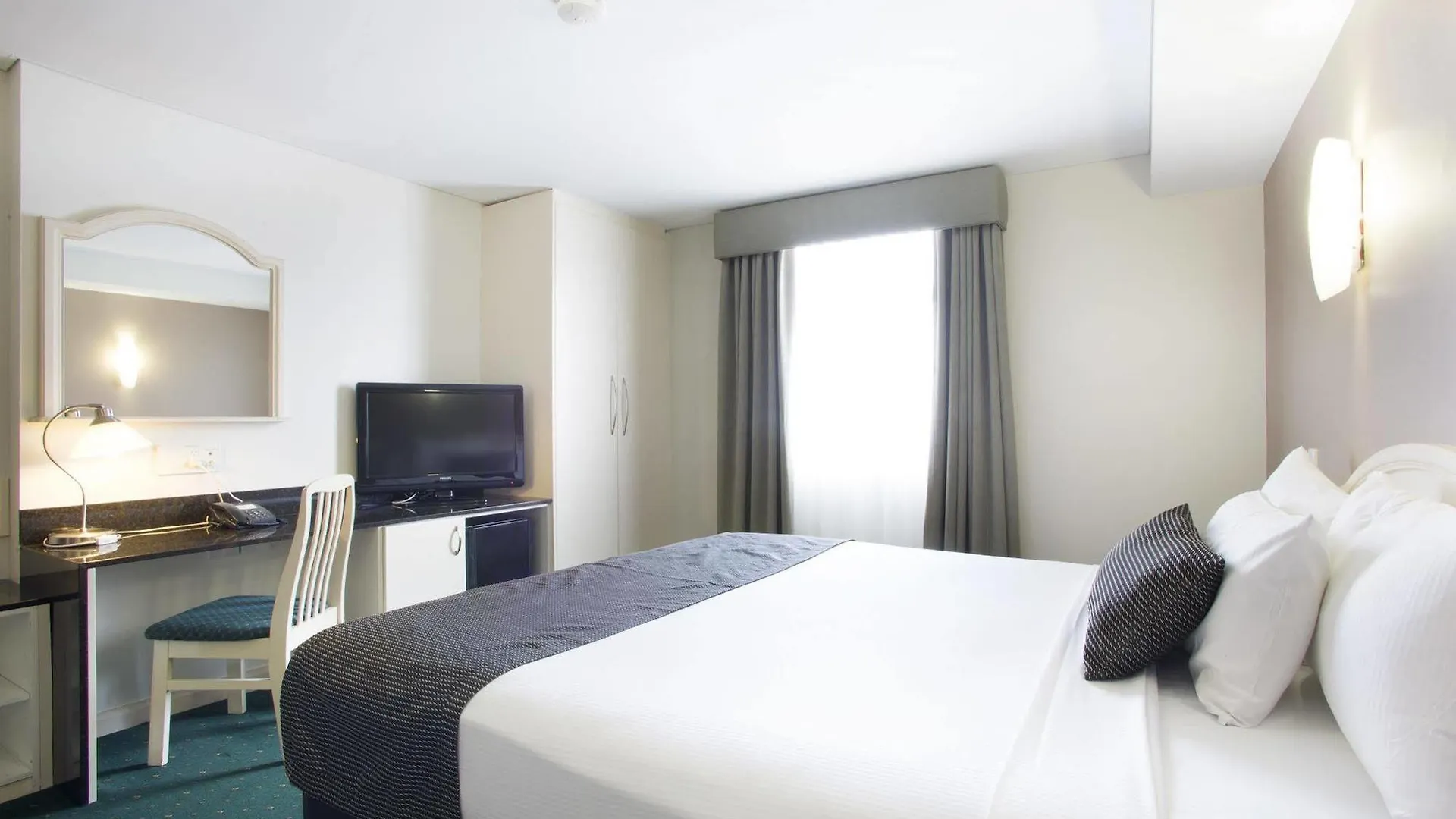 Hotel Northbridge Перт 4*,  Австралия