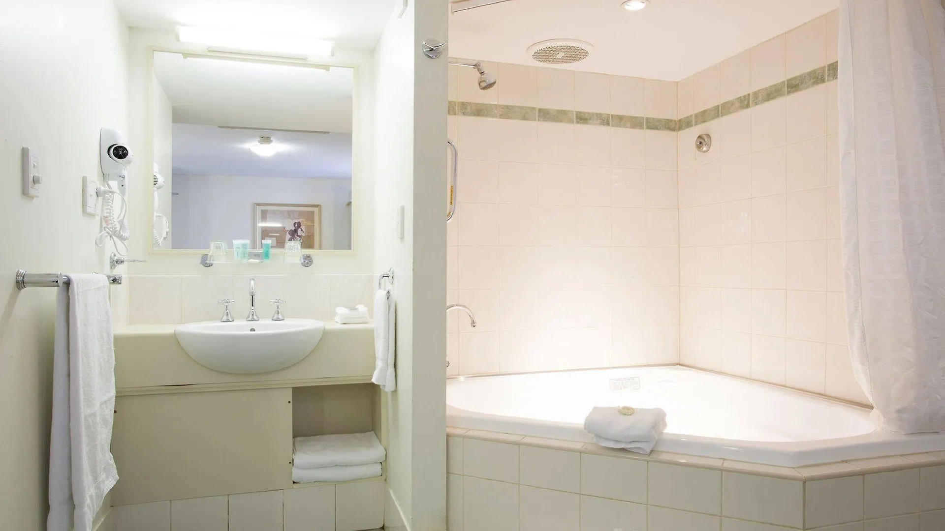 Hotel Northbridge Перт